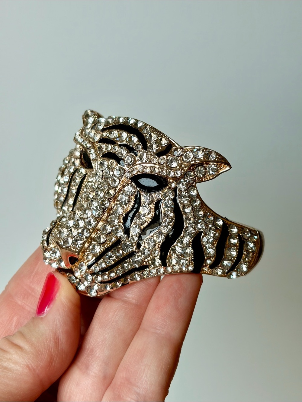 Vintage Crystal Tiger Head Bracelet - Gold Tone with Black and Clear Accents
